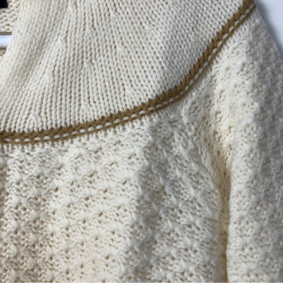 VINTAGE ROOTS 100% wool cream chunky knit sweater, size S - Picture 5 of 8